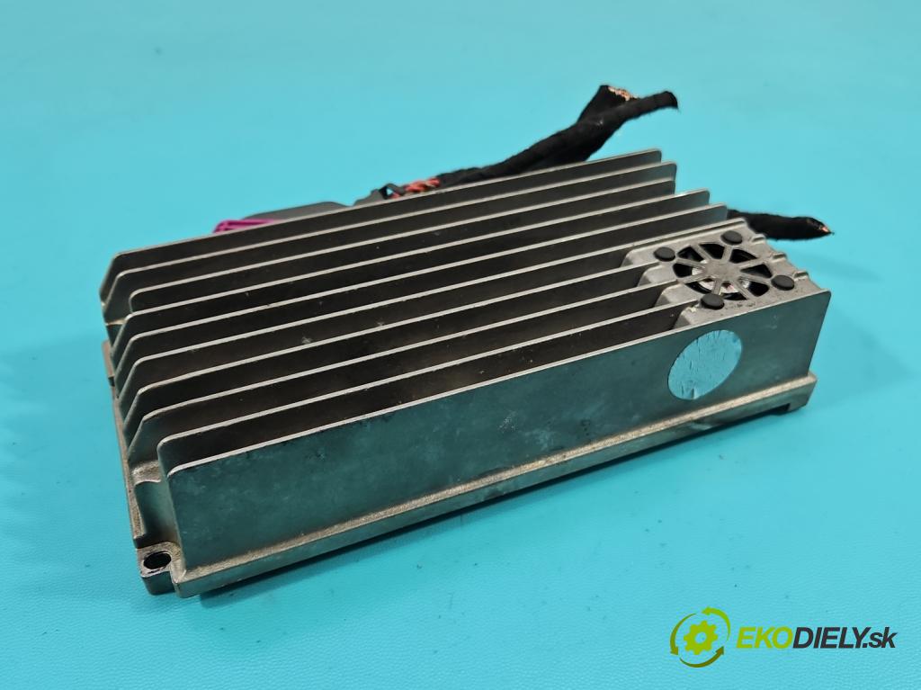 Audi A5 8T 2007-2016 3.0 tdi 239KM manual 176 kW 2967 cm3 2- Zesilovač: 8T0035223M (Zosilňovač)