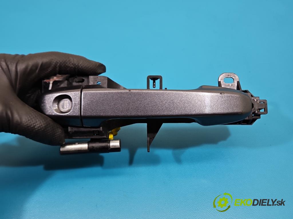 Toyota Yaris III 2011-2020 1.0 vvti 69KM manual 51 kW 998 cm3 5- rukoväť predné ľavé mimo: 242860 (Kľučka dverí vonkajšia predná ľavá)