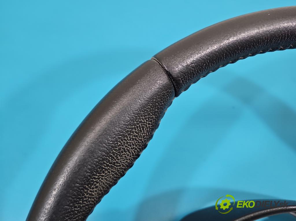 Toyota Yaris III 2011-2020 1.0 vvti 69KM manual 51 kW 998 cm3 5- volant 45100-0D-490C1 (Volant)