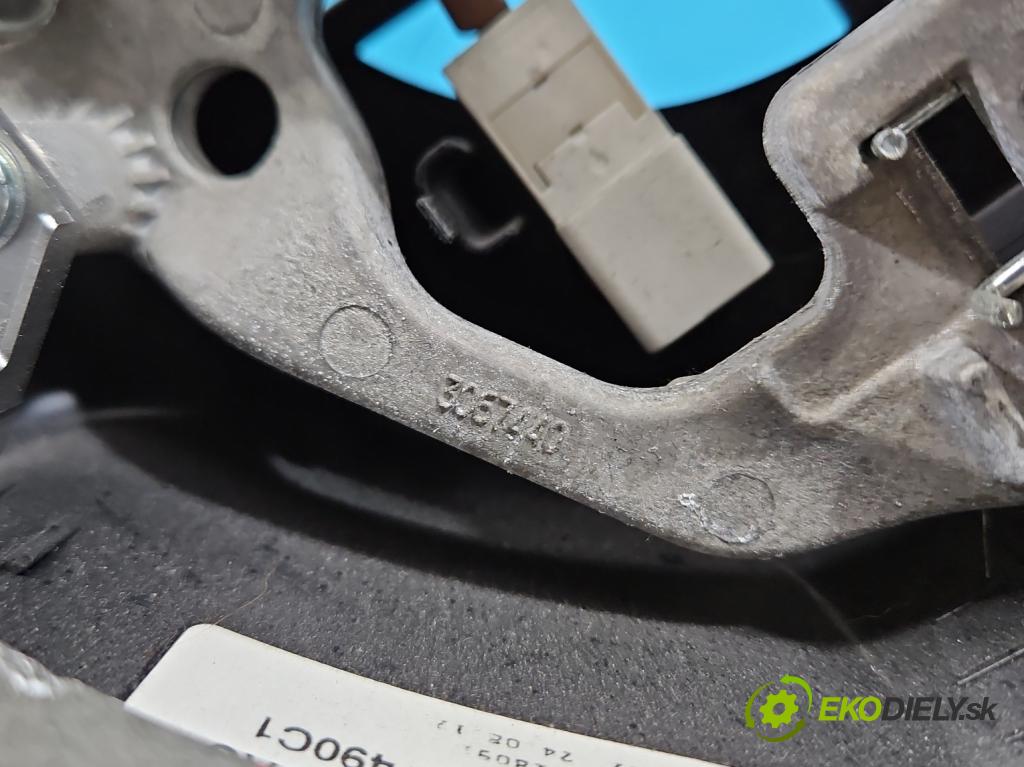 Toyota Yaris III 2011-2020 1.0 vvti 69KM manual 51 kW 998 cm3 5- volant 45100-0D-490C1 (Volant)