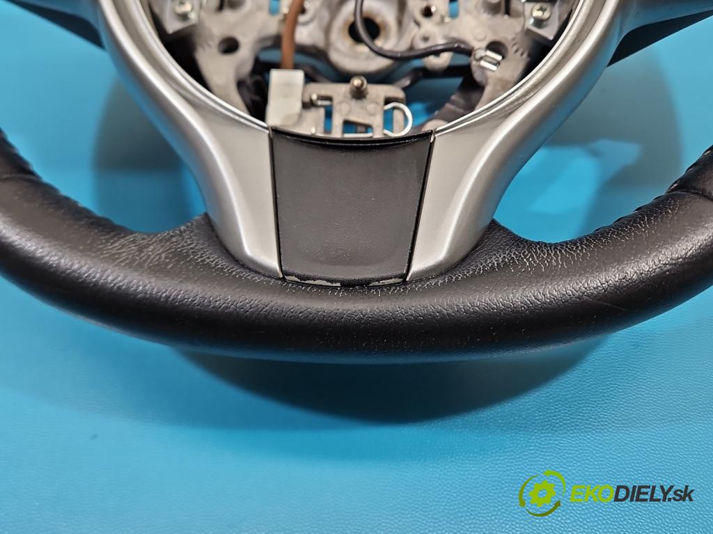 Toyota Yaris III 2011-2020 1.0 vvti 69KM manual 51 kW 998 cm3 5- volant 45100-0D-490C1 (Volant)