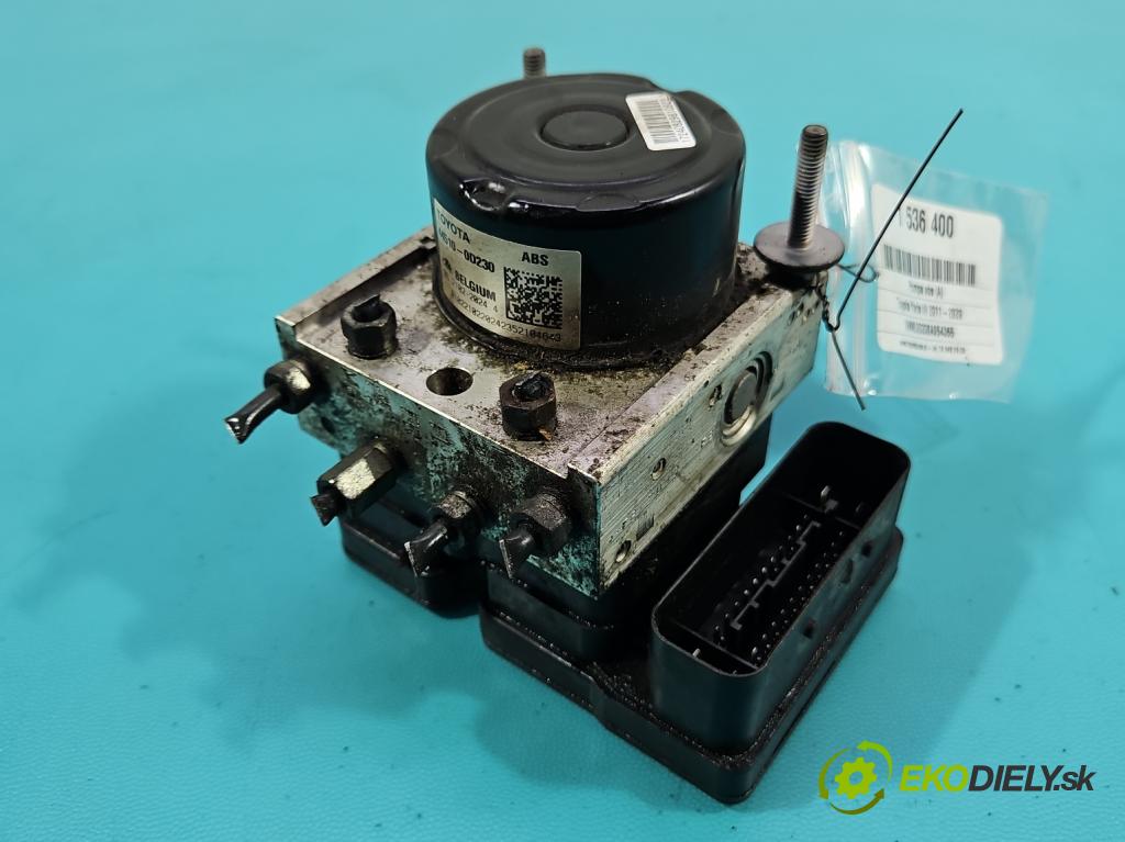 Toyota Yaris III 2011-2020 1.0 vvti 69KM manual 51 kW 998 cm3 5- čerpadlo abs 89541-0D150 (Pumpa ABS)