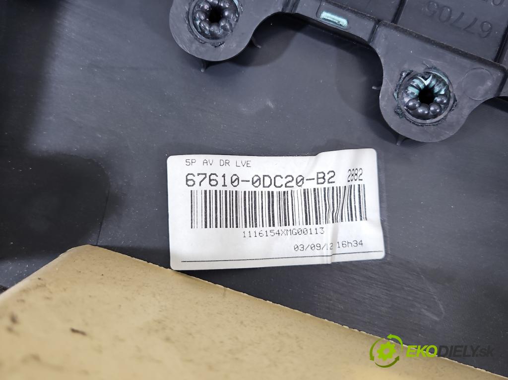 Toyota Yaris III 2011-2020 1.0 vvti 69KM manual 51 kW 998 cm3 5- Čalounictví: dvere predné pravé 67610-0DC20-B2
