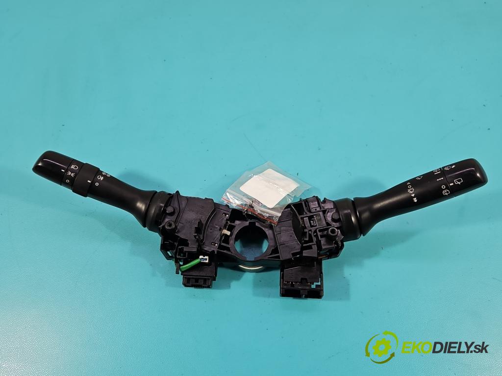 Toyota Yaris III 2011-2020 1.0 vvti 69KM manual 51 kW 998 cm3 5- prepínač komplex: 0D270-17F937 (Prepínacie páčky pod volantom)