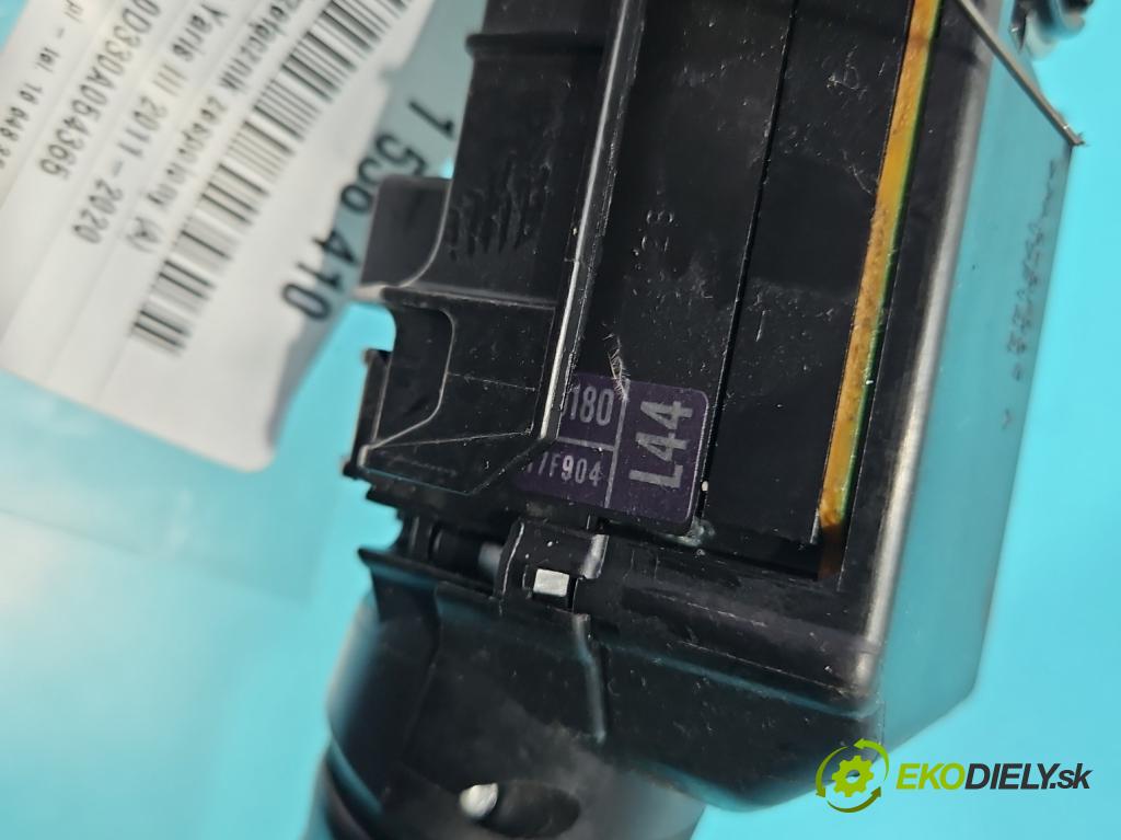 Toyota Yaris III 2011-2020 1.0 vvti 69KM manual 51 kW 998 cm3 5- prepínač komplex: 0D270-17F937 (Prepínacie páčky pod volantom)