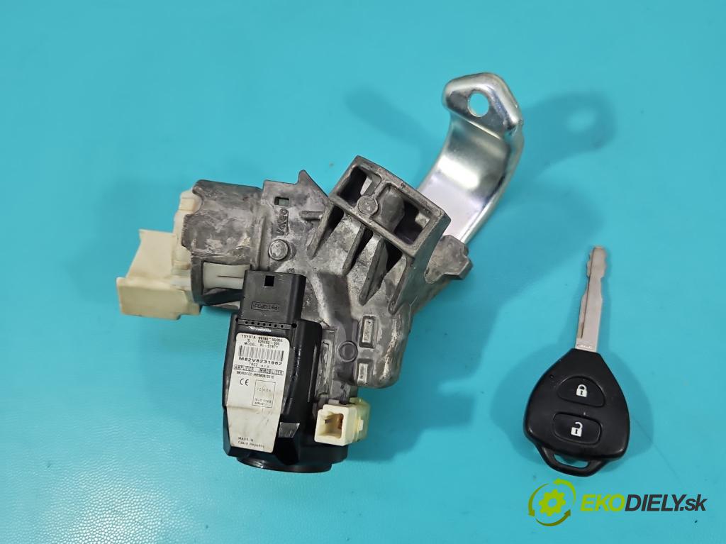 Toyota Yaris III 2011-2020 1.0 vvti 69KM manual 51 kW 998 cm3 5- riadiaca jednotka motora 0261S07104