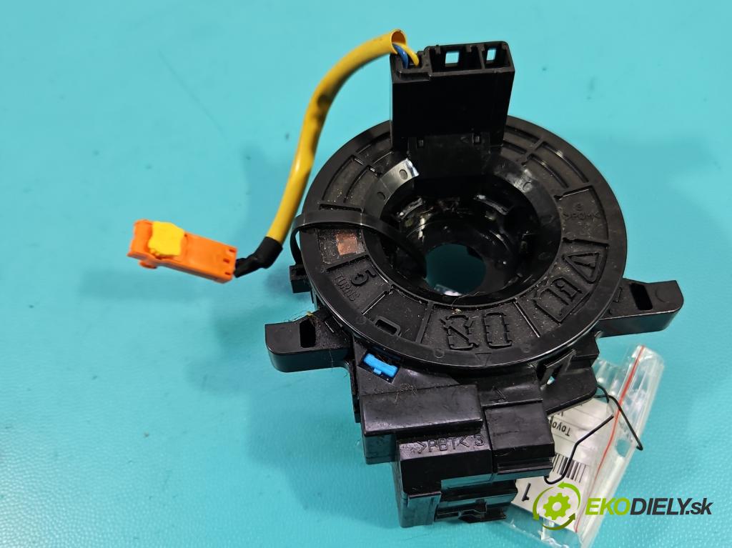 Toyota Yaris III 2011-2020 1.0 vvti 69KM manual 51 kW 998 cm3 5- Páska: airbag  (Airbag)