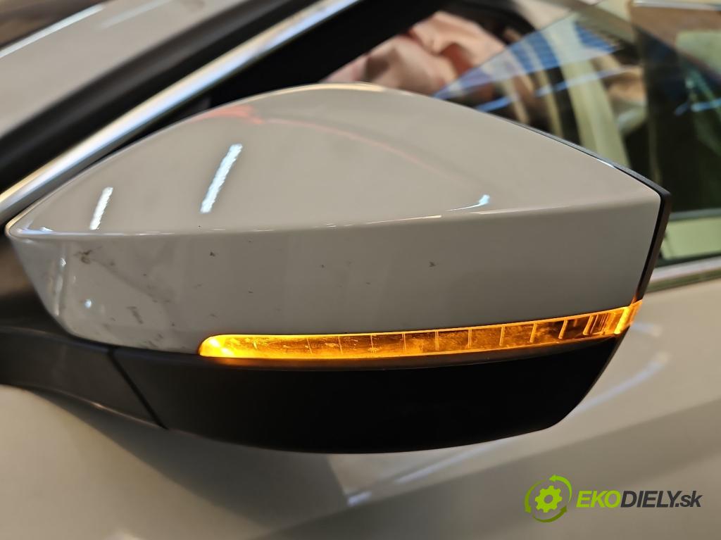 Skoda Octavia IV 2019- 1.5 TSI 150 HP automatic 110 kW 1498 cm3 5- zrkadlo ľavé  (Kľučka dverí ostatné)