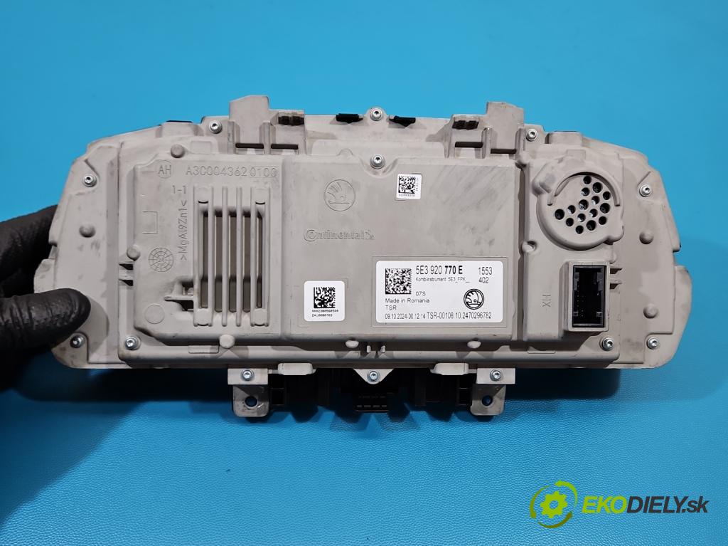 Skoda Octavia IV 2019- 1.5 TSI 150 HP automatic 110 kW 1498 cm3 5- prístrojovka/ budíky 5E3920770E (Prístrojová doska)