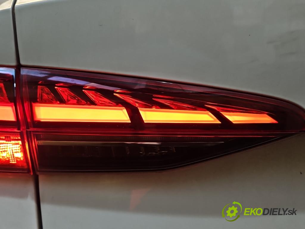 Skoda Octavia IV 2019- 1.5 TSI 150 HP automatic 110 kW 1498 cm3 5- svetlo / reflektor zadné ľavé 5E7945307B (Kľučka dverí ostatné)