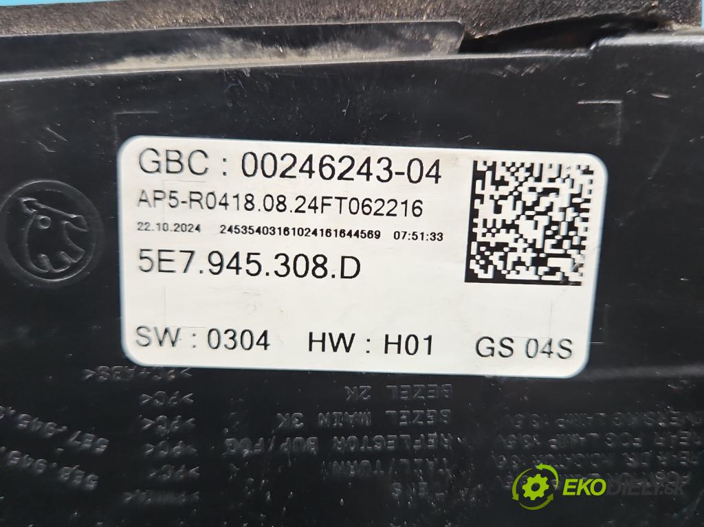 Skoda Octavia IV 2019- 1.5 TSI 150 HP automatic 110 kW 1498 cm3 5- svetlo / reflektor zadné pravé 5E7945308D (Kľučka dverí ostatné)