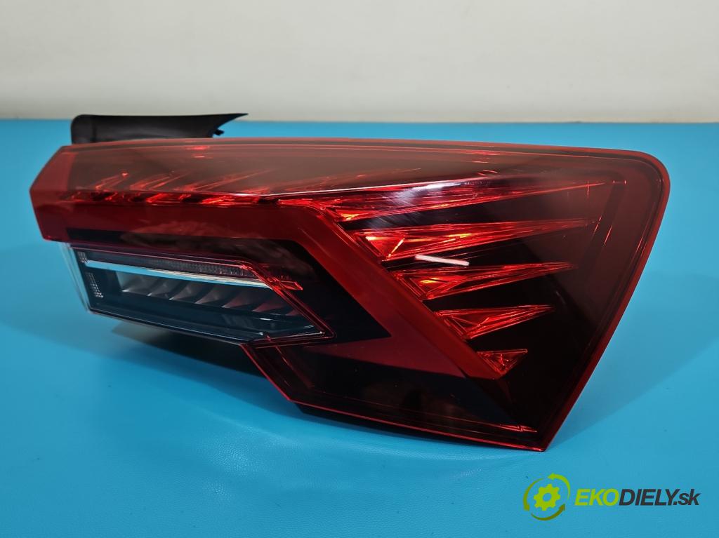 Skoda Octavia IV 2019- 1.5 TSI 150 HP automatic 110 kW 1498 cm3 5- svetlo / reflektor zadné pravé 5E3945208B (Kľučka dverí ostatné)