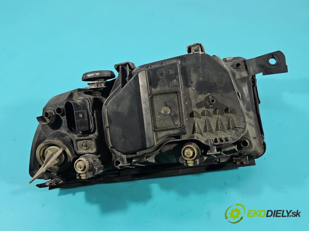 Skoda Fabia I 1999-2007 1.4 mpi 60 HP manual 44 kW 1397 cm3 5- Reflektor: pravý  (Svetlo predné pravé)