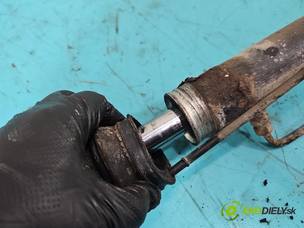 Vw Passat B4 1993-1997 1.6 8V 101 hp manual 74 kW 1595 cm3 5- řízení volant 3A1422061B