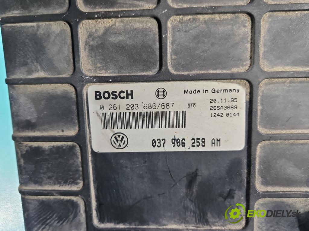 Vw Passat B4 1993-1997 1.6 8V 101 HP manual 74 kW 1595 cm3 5- riadiaca jednotka motora 0261203686