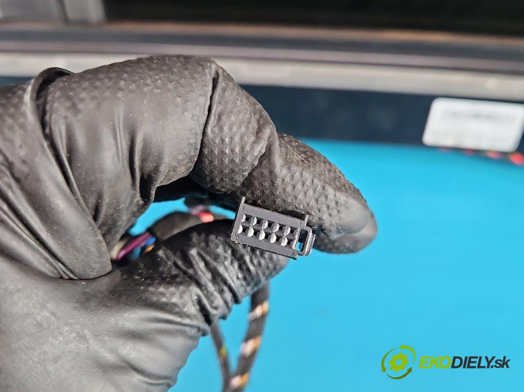 Audi Q5 2008-2016 2.0 TFSI 224 hp automatic 165 kW 1984 cm3 5- Střešní okno: 8R0877041B (Sklo karoserie)