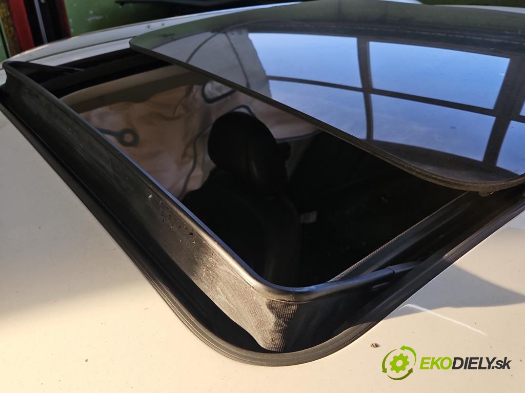 Audi Q5 2008-2016 2.0 TFSI 224 hp automatic 165 kW 1984 cm3 5- Střešní okno: 8R0877041B (Sklo karoserie)