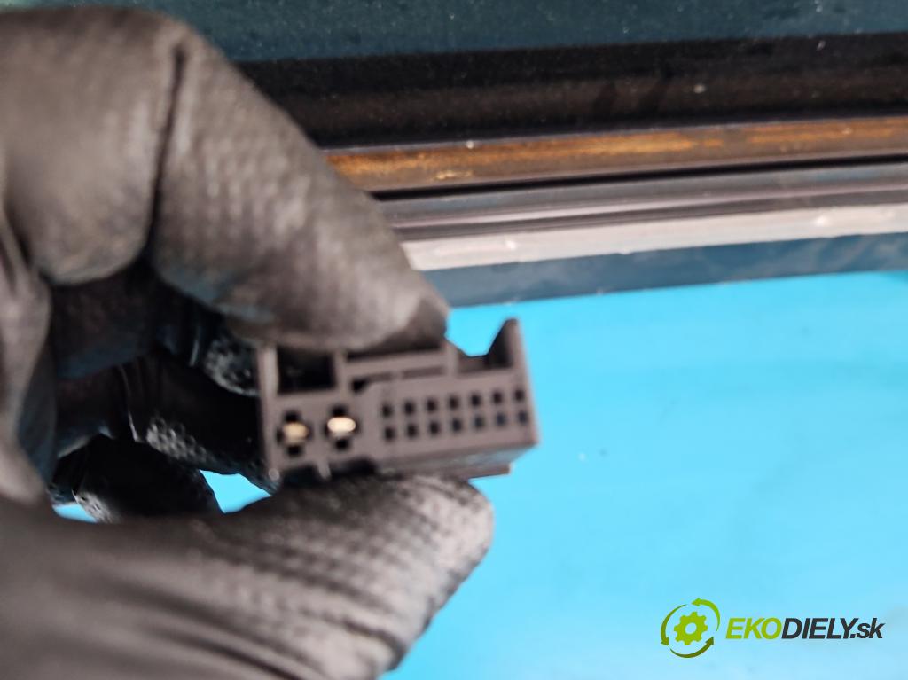 Audi Q5 2008-2016 2.0 TFSI 224 hp automatic 165 kW 1984 cm3 5- Střešní okno: 8R0877041B (Sklo karoserie)