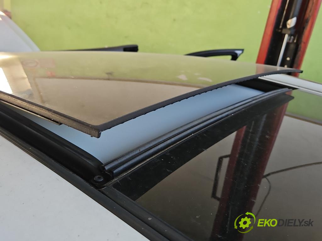 Audi Q5 2008-2016 2.0 TFSI 224 hp automatic 165 kW 1984 cm3 5- Střešní okno: 8R0877041B (Sklo karoserie)