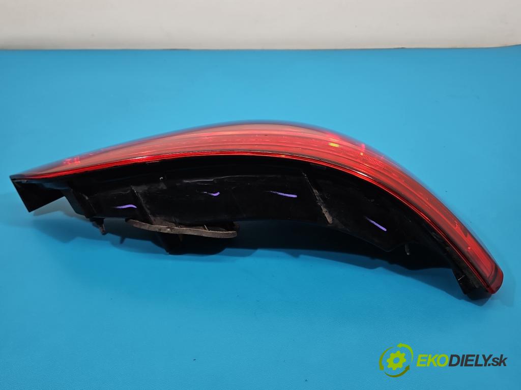 Audi Q5 2008-2016 2.0 TFSI 224 hp automatic 165 kW 1984 cm3 5- světlo zadní levé  (Klika dveří ostatní)