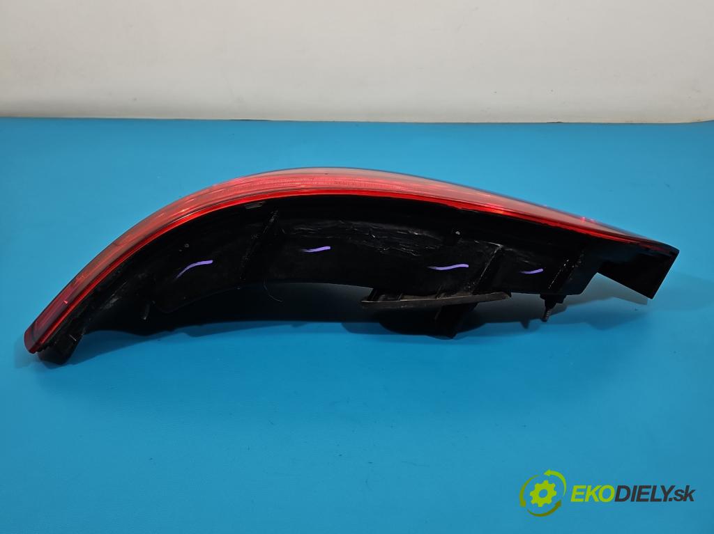 Audi Q5 2008-2016 2.0 TFSI 224hp automatic 165 kW 1984 cm3 5- svetlo / reflektor zadné pravé  (Kľučka dverí ostatné)