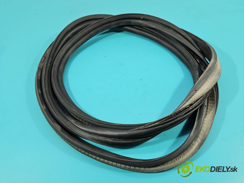 Ford Focus Mk4 2018- 1.5 TDCI 120 HP automatic 88 kW 1499 cm3 5- Těsnění: kufrové dvere