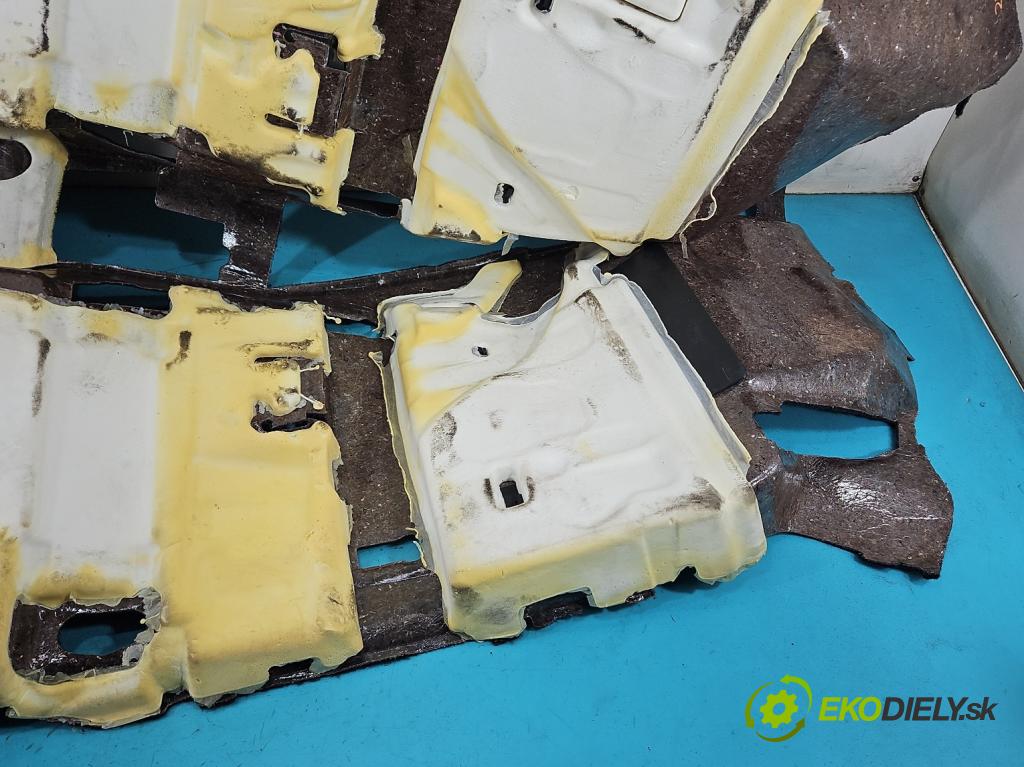 Ford Focus Mk4 2018- 1.5 TDCI 120 hp automatic 88 kW 1499 cm3 5- koberec do auta