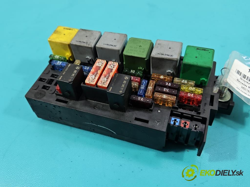 Mercedes ML W164 2005-2011 3.0 cdi 224 hp automatic 165 kW 2987 cm3 5- skříňka pojistková A1645400672 (Pojistková skříňka)