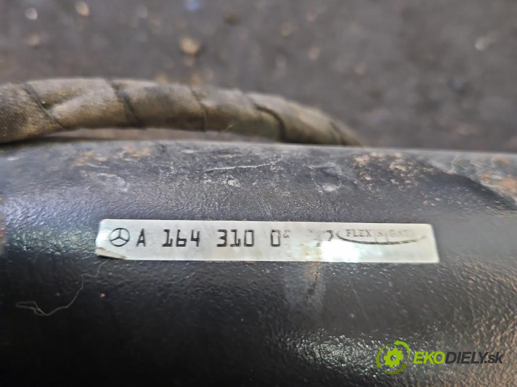 Mercedes ML W164 2005-2011 3.0 cdi 224 hp automatic 165 kW 2987 cm3 5- oko tažné  (Tažné zařízení)