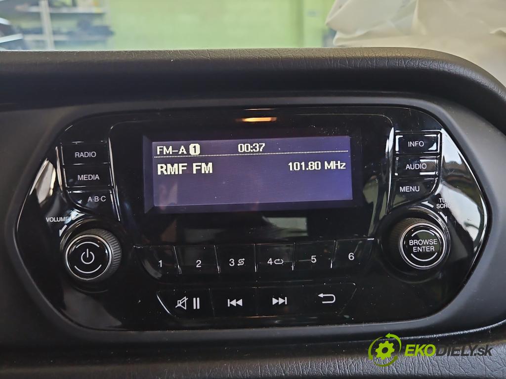 Fiat Tipo II 2015- 1.4 16v 95 HP manual 70 kW 1368 cm3 4- Radio originál 07356609100