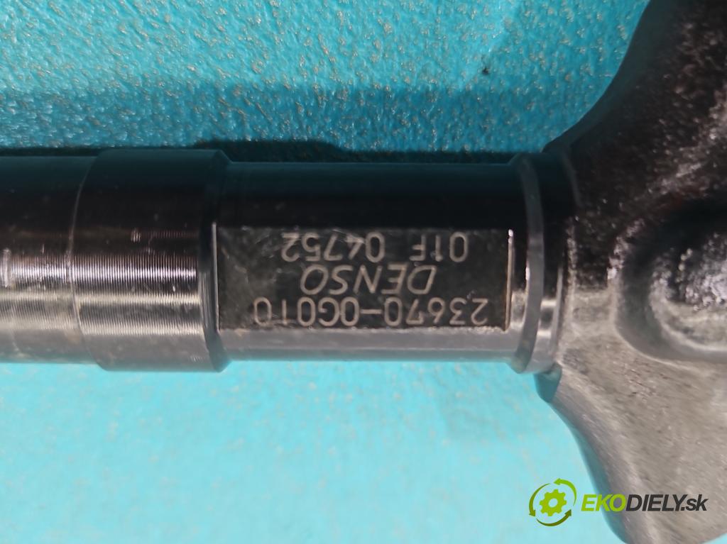 Toyota Avensis II T25 2003-2008 2.0 d4d 116 HP manual 85 kW 1995 cm3 4- vstrek 23670-0G010 (Vstrekovač paliva)