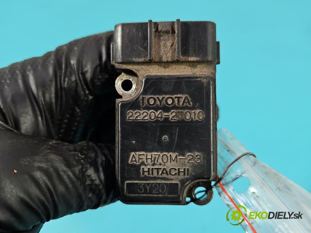 Toyota Avensis II T25 2003-2008 2.0 d4d 116 HP manual 85 kW 1995 cm3 4- průtokoměr: 22204-27010 (Váha vzduchu)