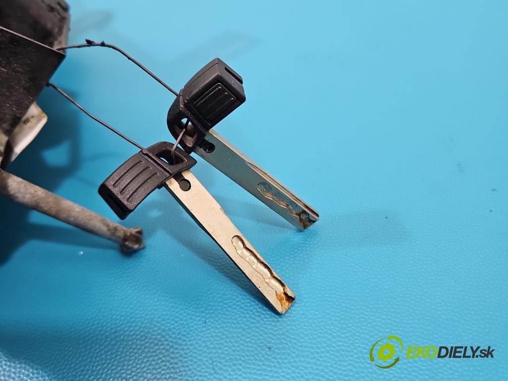 Bmw X6 E71 2007–2014 3.0d 306KM automatic 225 kW 2993 cm3 5- rukoväť predné ľavé mimo: 777 (Kľučka dverí vonkajšia predná ľavá)