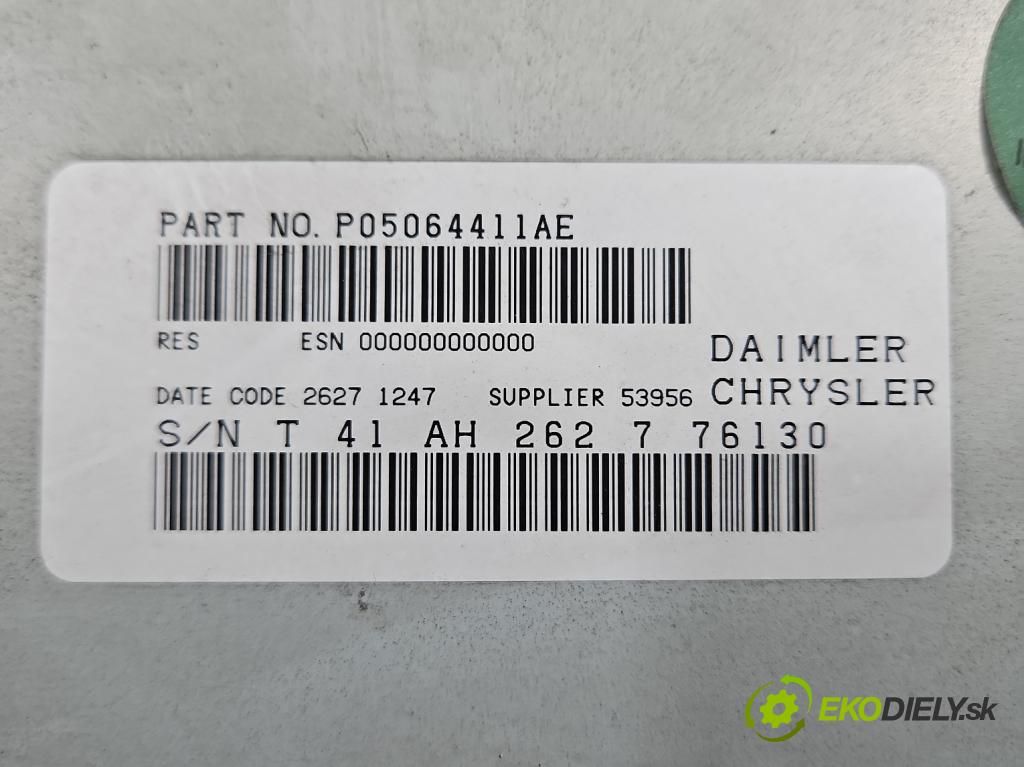 Dodge Caravan V 2007-2020 3.3 V6 178HP: automatic 131 kW 3301 cm3 5- Radio originál P05064411AE