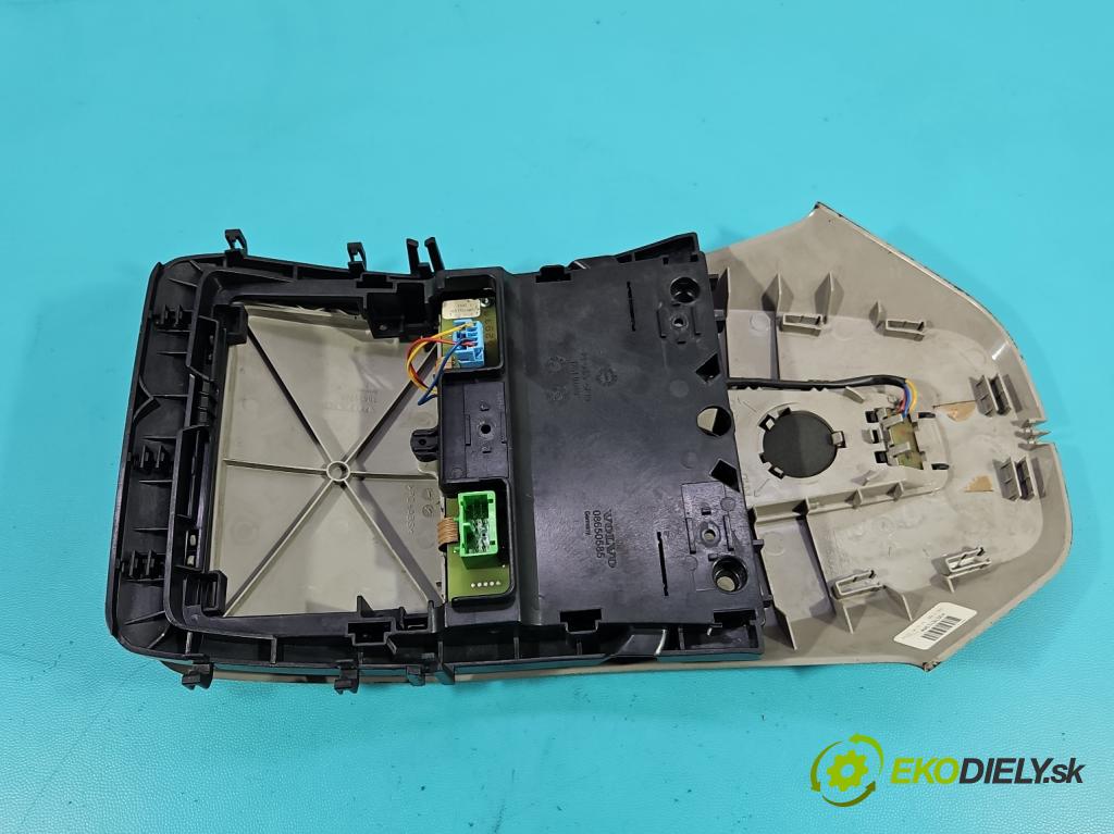 Volvo V50 2.0d 136 HP manual 100 kW 1997 cm3 5- svetlo / reflektor interiéra 30767134