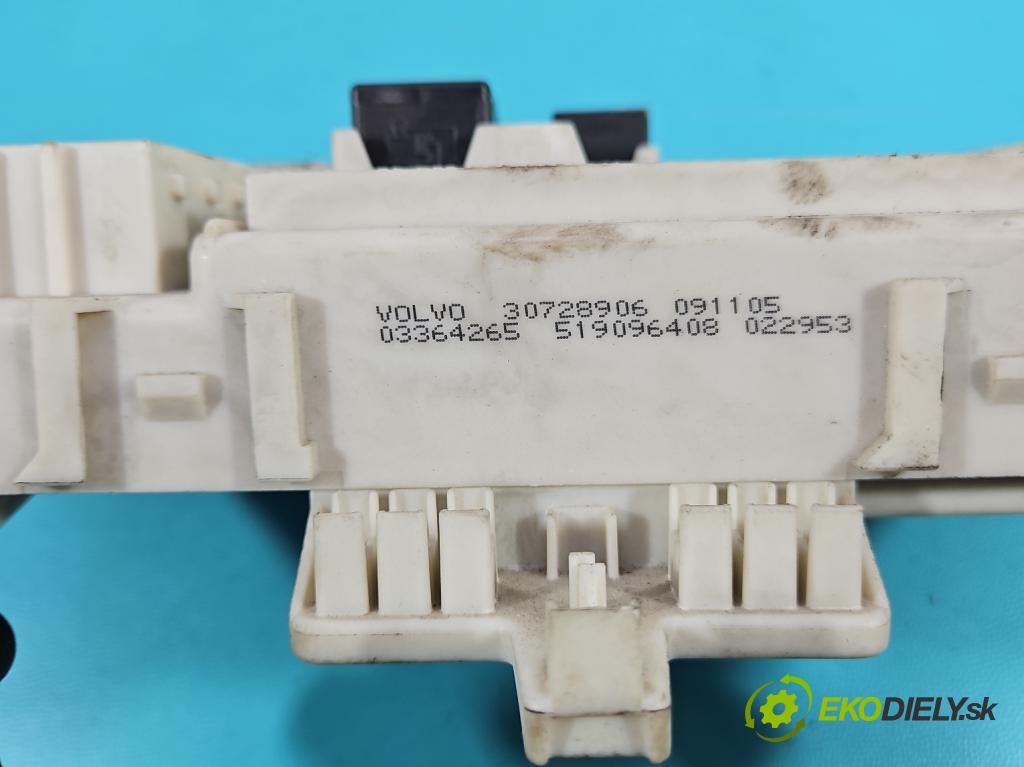 Volvo V50 2.0d 136 HP manual 100 kW 1997 cm3 5- riadiaca jednotka ostatné 30728906