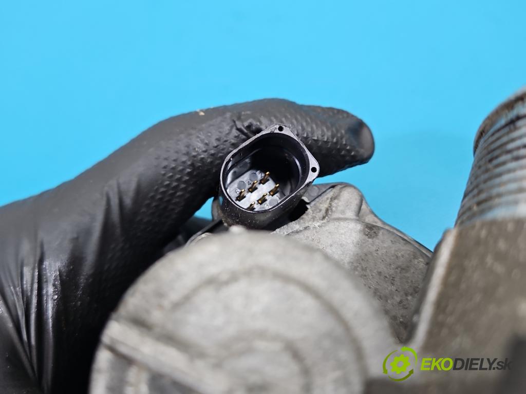 Vw Passat B7 2010-2014 2.0 TSI 211KM automatic 155 kW 1984 cm3 5- klapka 06F133062Q (Škrtiaca klapka)