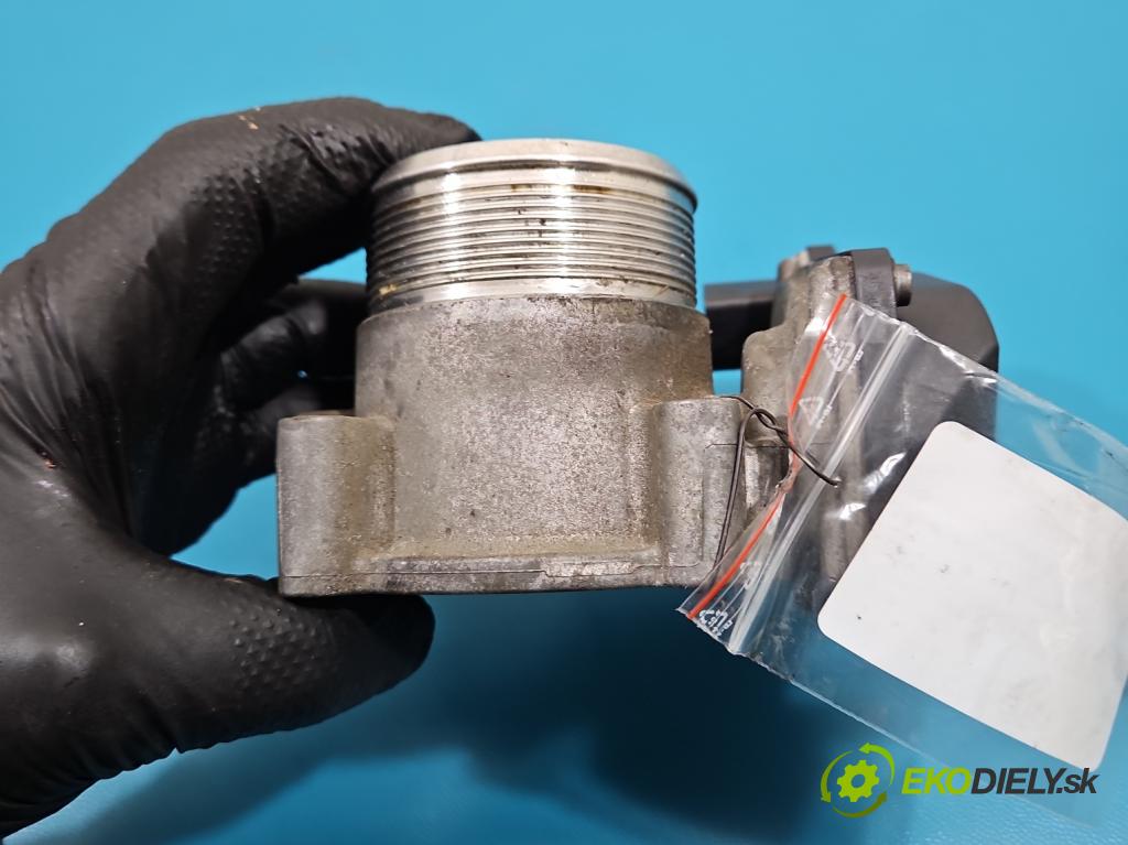 Vw Passat B7 2010-2014 2.0 TSI 211KM automatic 155 kW 1984 cm3 5- klapka 06F133062Q (Škrtiaca klapka)