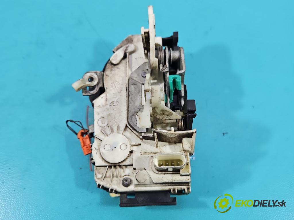 Dodge Caravan V 2007-2020 3.3 V6 178HP: automatic 131 kW 3301 cm3 5- zámok predné ľavý P04589417AE