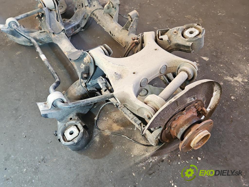 Bmw X5 F15 2013-2018 3.0d 258 HP automatic 190 kW 2993 cm3 5- zadna výstuha  (Výstuha zadná)