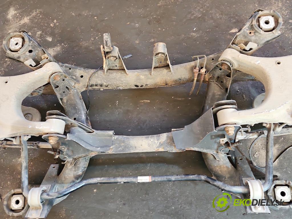 Bmw X5 F15 2013-2018 3.0d 258 HP automatic 190 kW 2993 cm3 5- zadna výstuha  (Výstuha zadná)