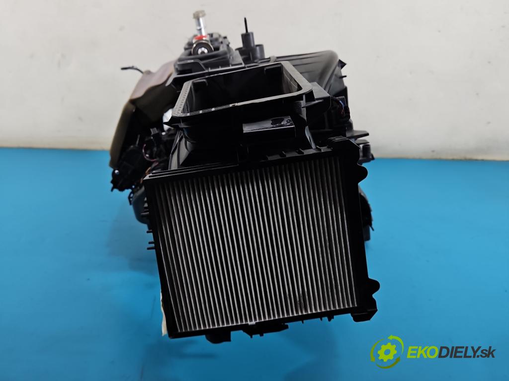 Bmw X5 F15 2013-2018 3.0d 258 hp automatic 190 kW 2993 cm3 5- radiátor 9289363 (Radiátor topení)