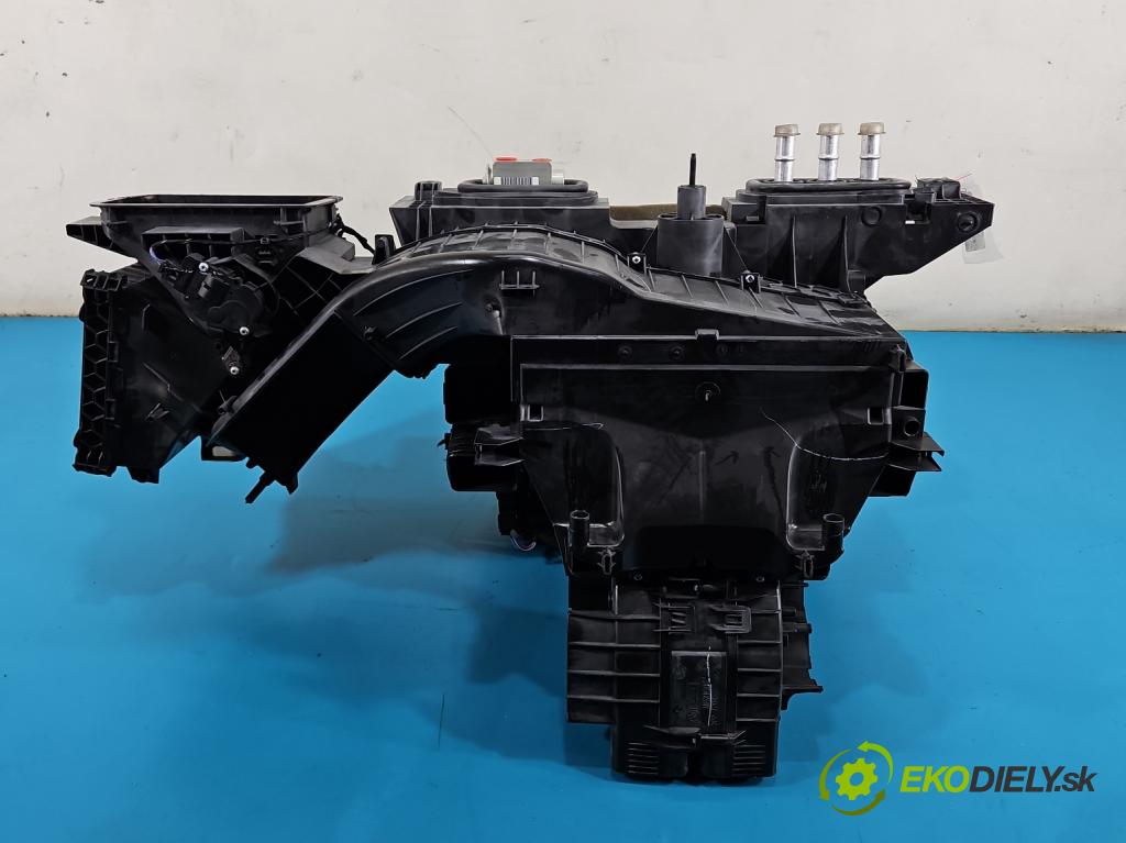 Bmw X5 F15 2013-2018 3.0d 258 hp automatic 190 kW 2993 cm3 5- radiátor 9289363 (Radiátor topení)