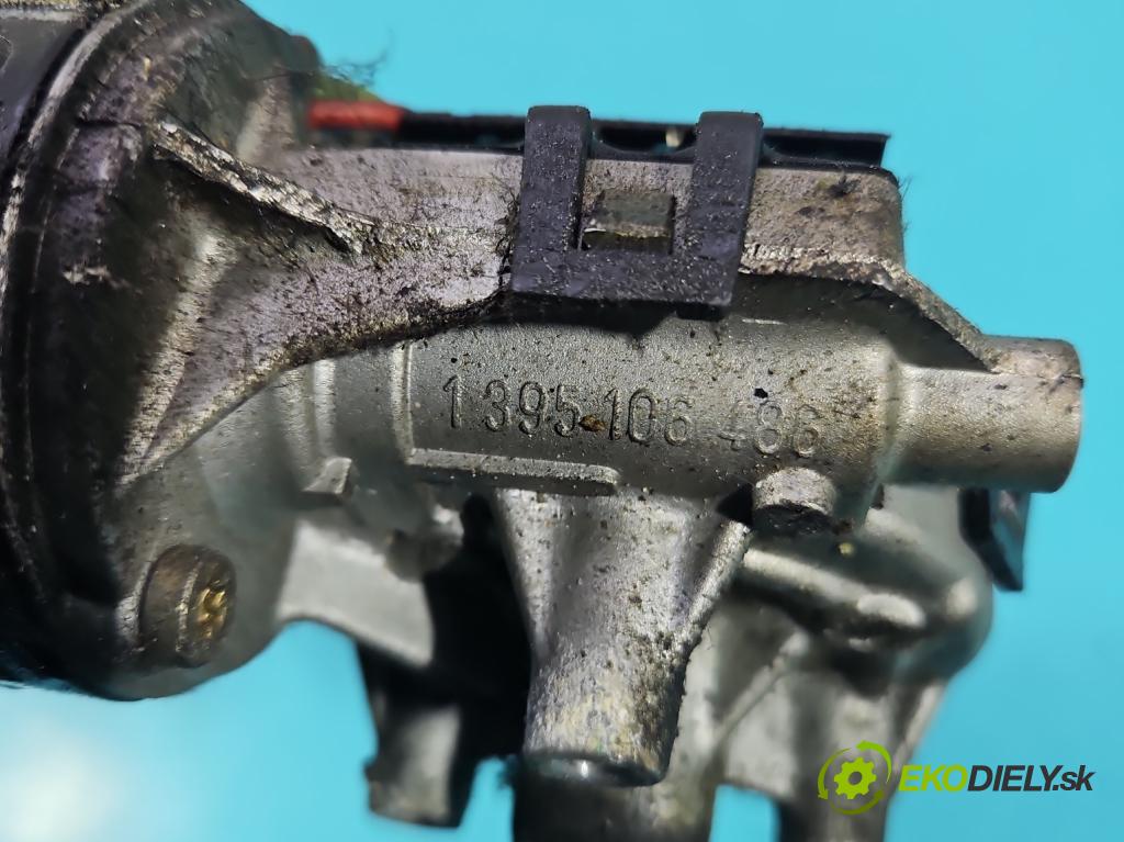Ford Focus Mk1 1998-2004 1.6 16V 101 HP manual 74 kW 1596 cm3 5- motor stieračov predné 0390241362