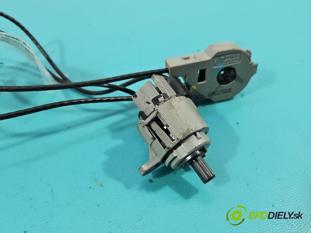 Ford Focus Mk1 1998-2004 1.6 16V 101 HP manual 74 kW 1596 cm3 5- panel kúrenia 98AB-11503-AH