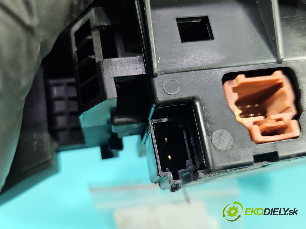 Peugeot 307 2.0 hdi 107 HP manual 79 kW 1997 cm3 5- prepínač komplex: 96605656XT (Prepínacie páčky pod volantom)