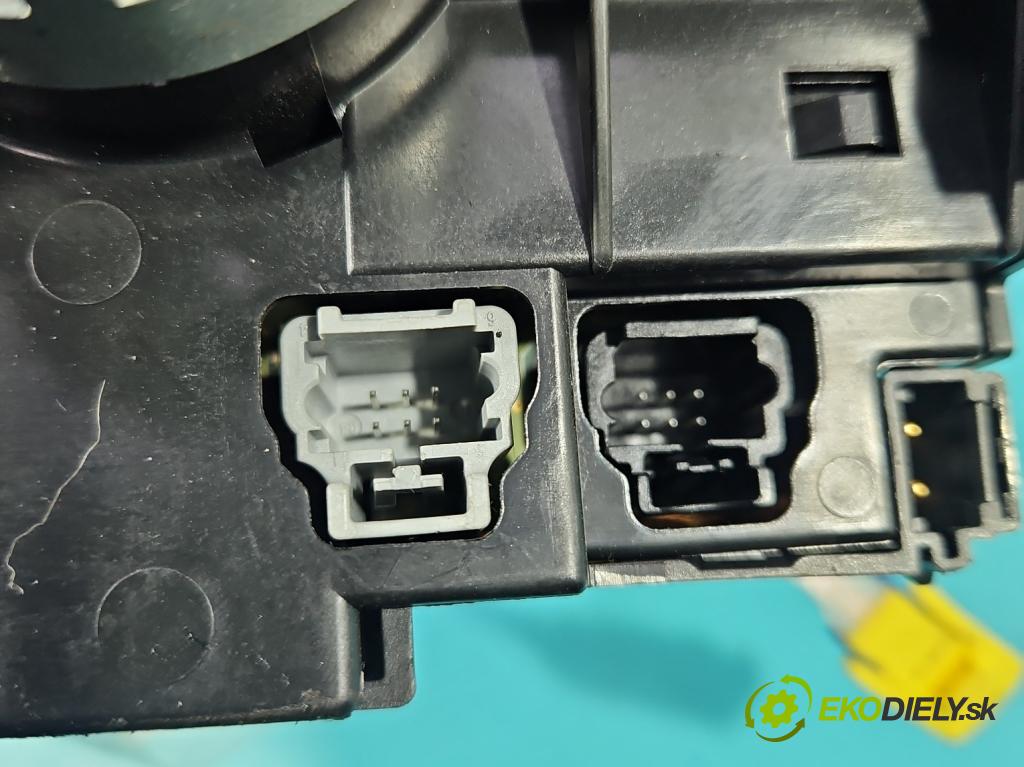 Peugeot 307 2.0 hdi 107 HP manual 79 kW 1997 cm3 5- prepínač komplex: 96605656XT (Prepínacie páčky pod volantom)