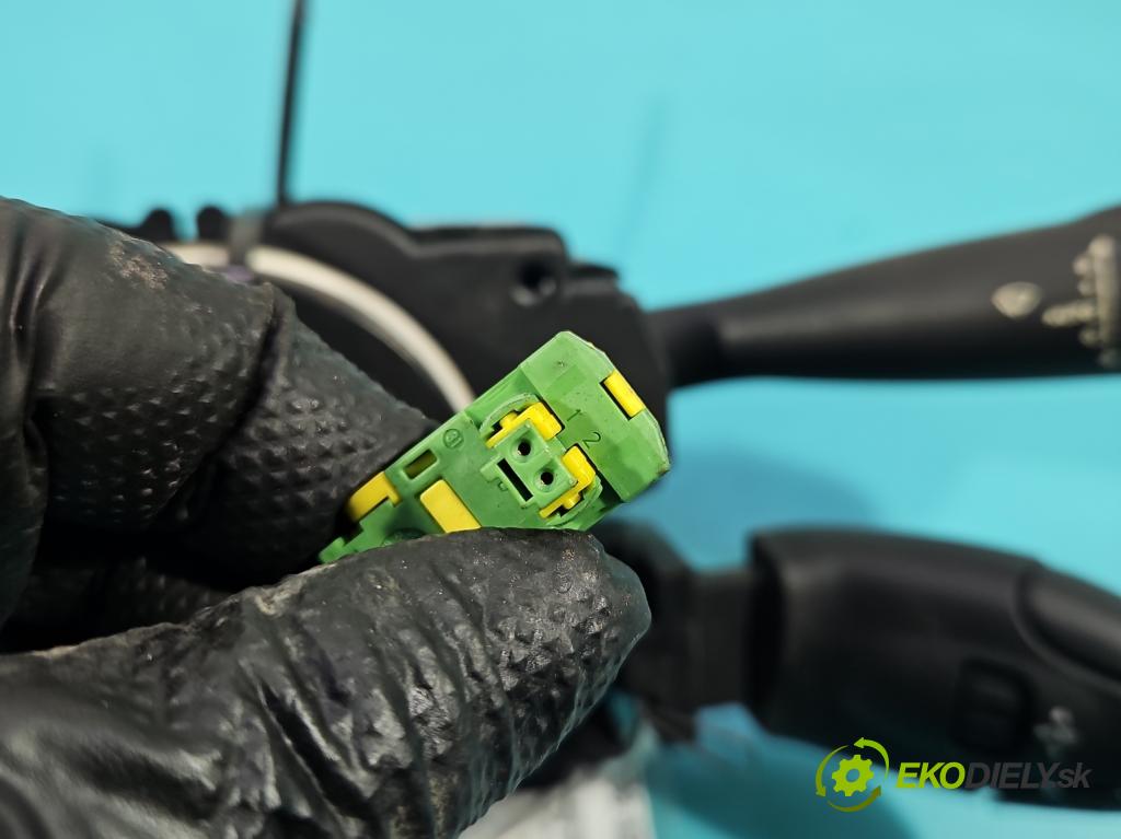 Peugeot 307 2.0 hdi 107 HP manual 79 kW 1997 cm3 5- prepínač komplex: 96605656XT (Prepínacie páčky pod volantom)