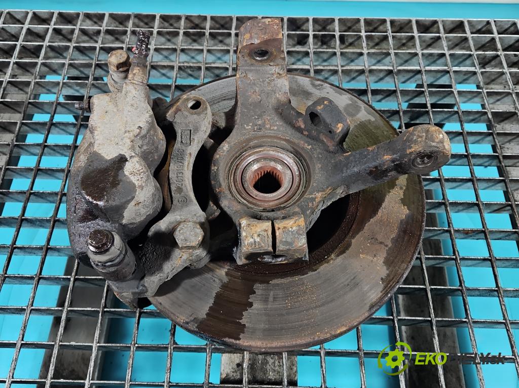 Renault Master II 1998-2010 2.5 dci 120 HP manual 88 kW 2464 cm3 5- náboj pravé  (Náboj kolesa)