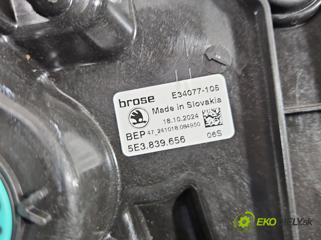 Skoda Octavia IV 2019- 1.5 TSI 150 HP automatic 110 kW 1498 cm3 5- mechanizmus okna zadné pravý 5E3839656